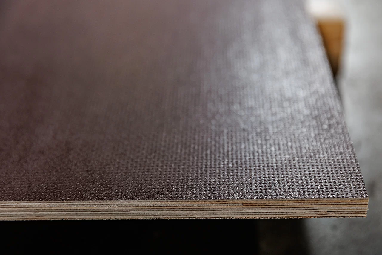 Birch Antislip (Wiremesh) | Flooring & Industrial Surfaces | Baltic Birch by Application | PlyHolz